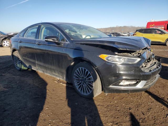 3FA6P0HD6HR205630 - 2017 FORD FUSION SE BLACK photo 4