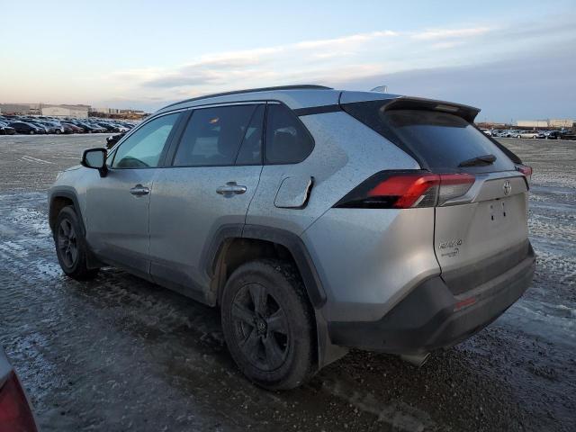 2T3B1RFV1KC032761 - 2019 TOYOTA RAV4 LE Silber Foto 2