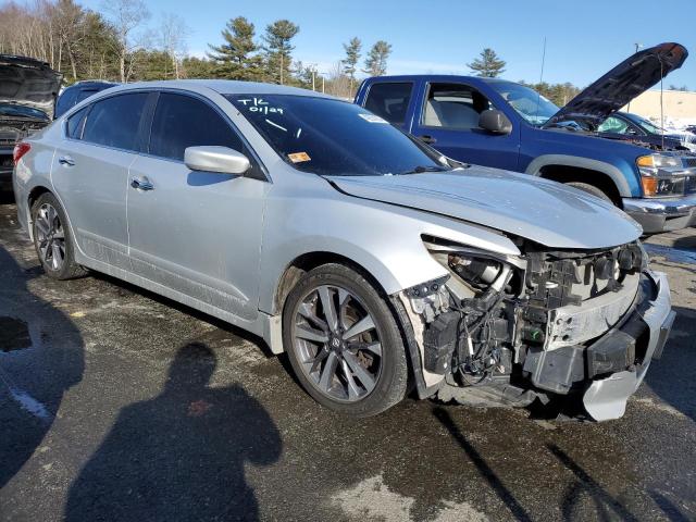 1N4AL3AP1GN374905 - 2016 NISSAN ALTIMA 2.5 SILVER photo 4