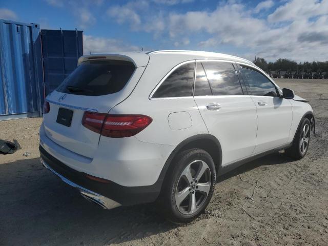 WDC0G4JB2KV183615 - 2019 MERCEDES-BENZ GLC 300 WHITE photo 3