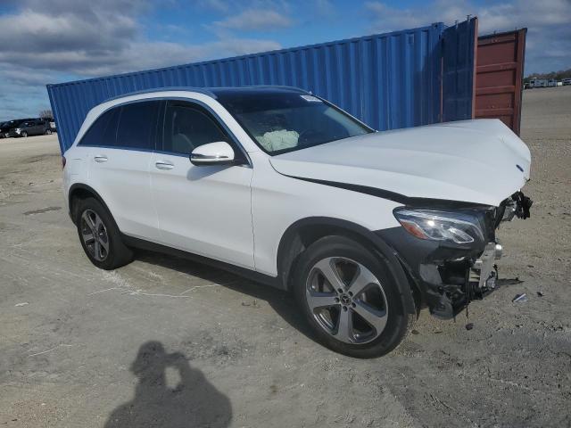 WDC0G4JB2KV183615 - 2019 MERCEDES-BENZ GLC 300 WHITE photo 4