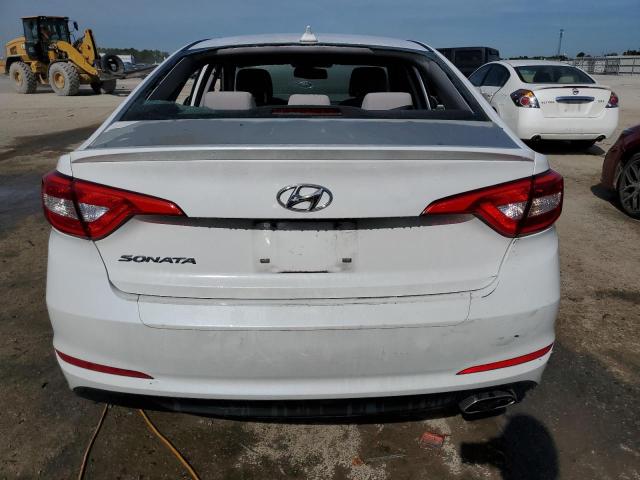 5NPE24AF5FH173289 - 2015 HYUNDAI SONATA SE WHITE photo 6