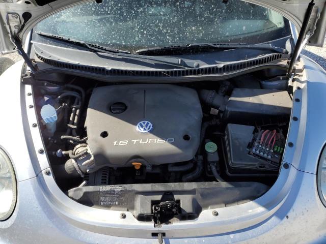 3VWCD21C41M406882 - 2001 VOLKSWAGEN NEW BEETLE GLS Silber Foto 11