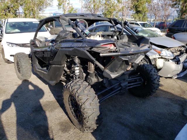 3JBVXAW27JK001546 - 2018 CAN-AM MAVERICK X RS TURBO R BLACK photo 3