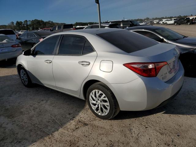 5YFBURHE7HP701556 - 2017 TOYOTA COROLLA L SILVER photo 2