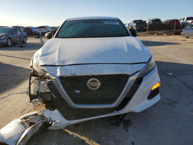 1N4BL4CV5KC249965 - 2019 NISSAN ALTIMA SR WHITE photo 5