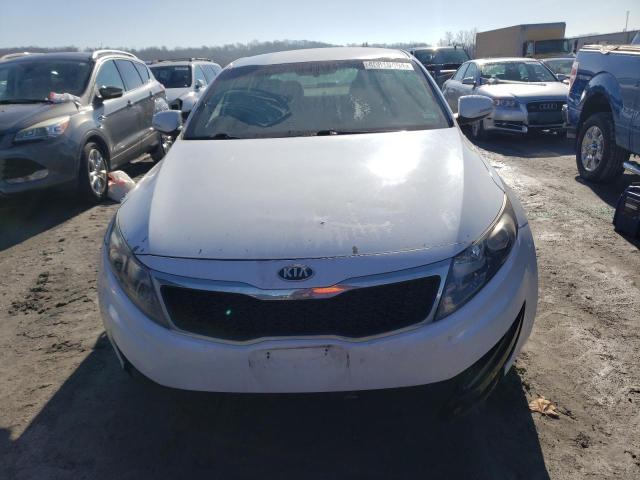 5XXGM4A76DG181261 - 2013 KIA OPTIMA LX WHITE photo 5