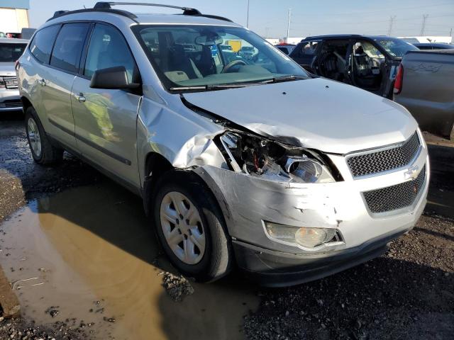 1GNER13D69S166063 - 2009 CHEVROLET TRAVERSE LS SILVER photo 4