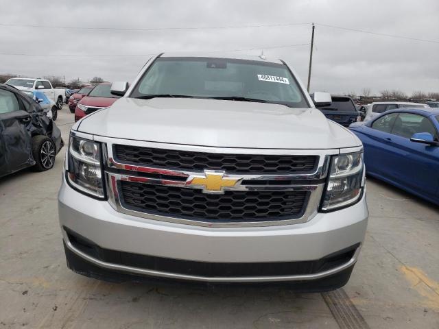 1GNSCHKC3JR389677 - 2018 CHEVROLET SUBURBAN C1500 LT SILVER photo 5