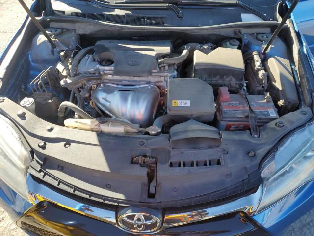 4T1BF1FK8HU643332 - 2017 TOYOTA CAMRY LE BLUE photo 11