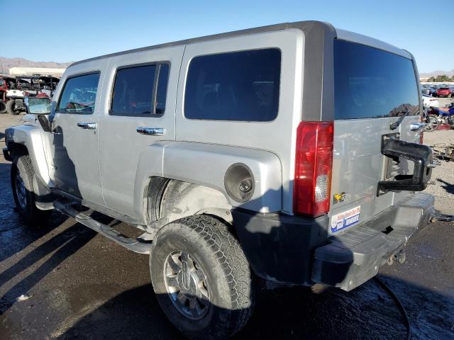 5GTMNJEE2A8140401 - 2010 HUMMER H3 LUXURY SILVER photo 2