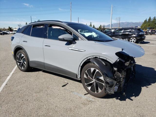 WVGTMPE27NP069427 - 2022 VOLKSWAGEN ID.4 PRO S ნაცრისფერი ფოტო 4