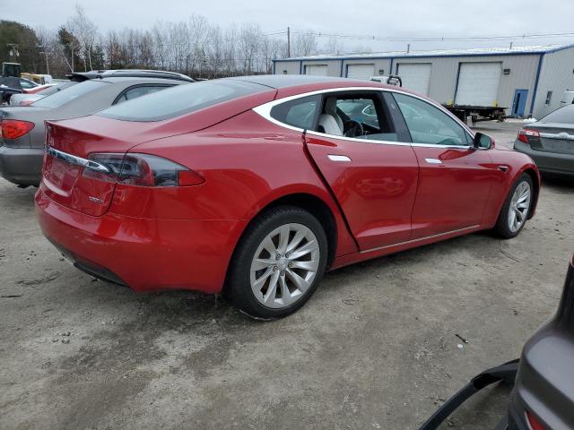 5YJSA1E22JF275202 - 2018 TESLA MODEL S RED photo 3