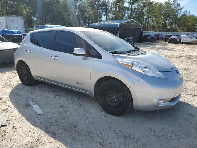 1N4AZ0CP7GC305917 - 2016 NISSAN LEAF S SILVER photo 4