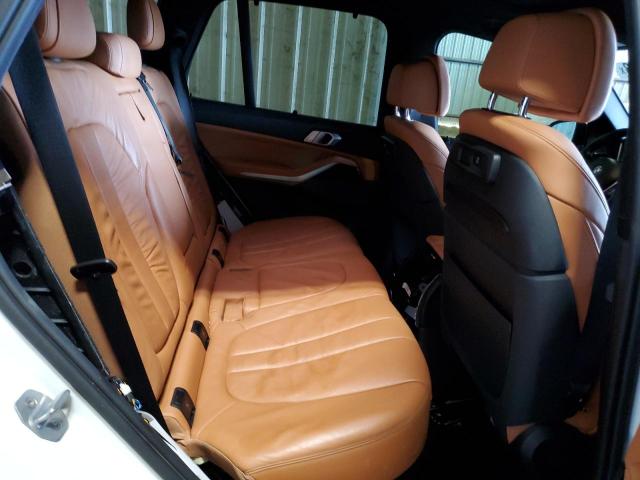 5UXCR6C58KLK83776 - 2019 BMW X5 XDRIVE40I WHITE photo 11
