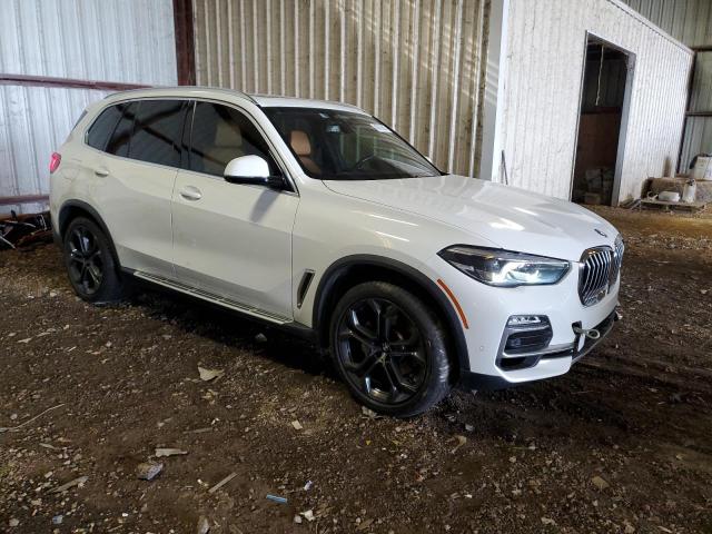 5UXCR6C58KLK83776 - 2019 BMW X5 XDRIVE40I WHITE photo 4