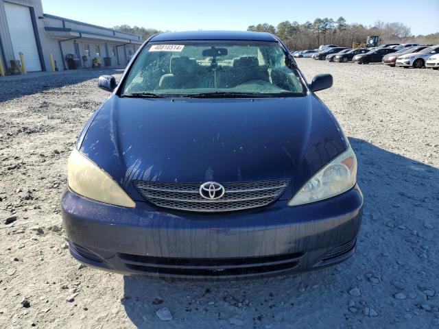 4T1BE32K02U576429 - 2002 TOYOTA CAMRY LE BLUE photo 5