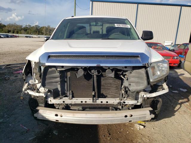 5TFRM5F17EX080968 - 2014 TOYOTA TUNDRA DOUBLE CAB SR/SR5 WHITE photo 5