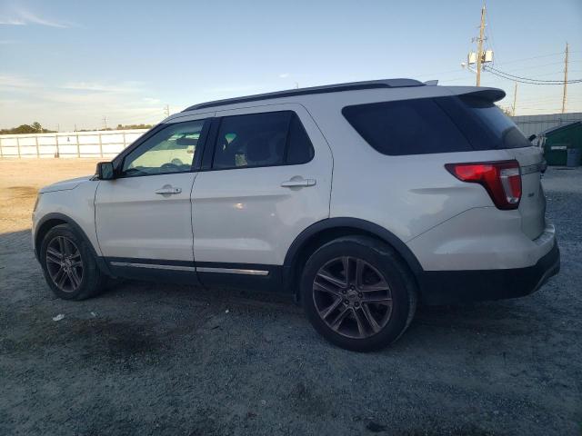 1FM5K7D89HGA69907 - 2017 FORD EXPLORER XLT WHITE photo 2