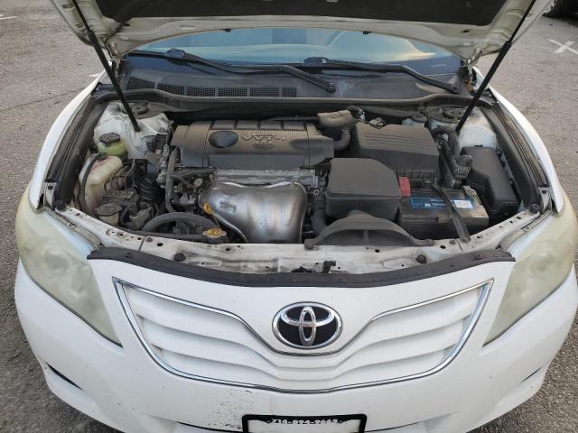 4T1BF3EKXBU756591 - 2011 TOYOTA CAMRY BASE WHITE photo 11