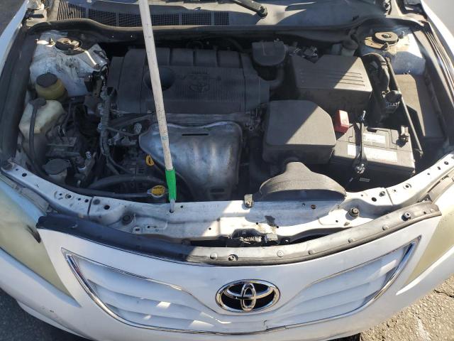 4T1BF3EK7BU585122 - 2011 TOYOTA CAMRY BASE WHITE photo 11