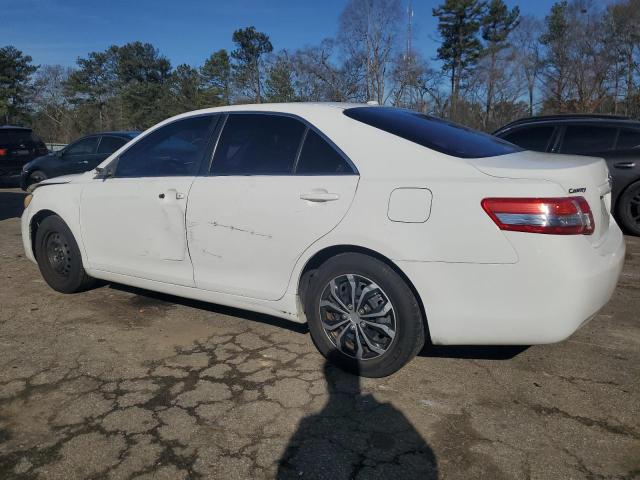 4T1BF3EK7BU585122 - 2011 TOYOTA CAMRY BASE WHITE photo 2