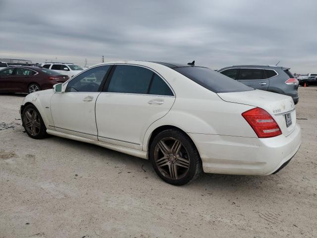 WDDNG9EB7CA471258 - 2012 MERCEDES-BENZ S 550 4MATIC WHITE photo 2