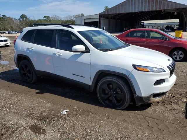 1C4PJLCB1JD552790 - 2018 JEEP CHEROKEE LATITUDE WHITE photo 4