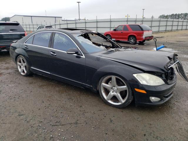 WDDNG71X87A040956 - 2007 MERCEDES-BENZ S 550 BLACK photo 4