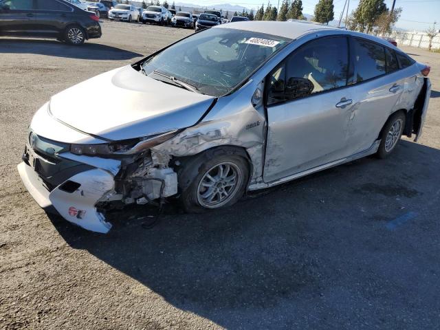 JTDKARFP5H3000746 - 2017 TOYOTA PRIUS PRIM Silber Foto 1