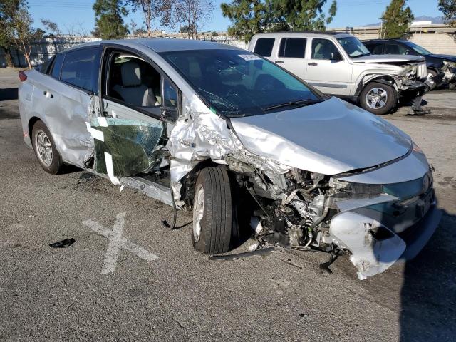 JTDKARFP5H3000746 - 2017 TOYOTA PRIUS PRIM Silber Foto 4