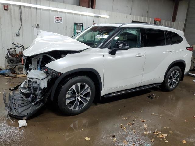 5TDHZRBH6MS550726 - 2021 TOYOTA HIGHLANDER XLE WHITE photo 1