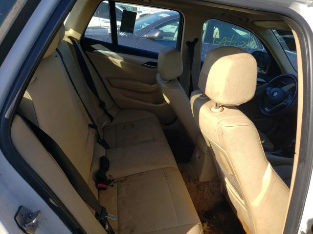 WBAVM1C59FV315668 - 2015 BMW X1 SDRIVE28I WHITE photo 11