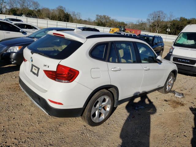 WBAVM1C59FV315668 - 2015 BMW X1 SDRIVE28I WHITE photo 3