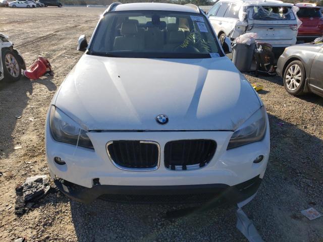 WBAVM1C59FV315668 - 2015 BMW X1 SDRIVE28I WHITE photo 5