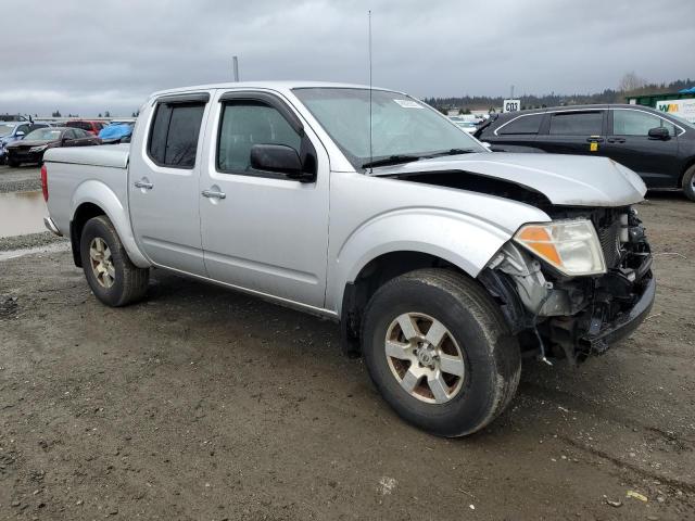 1N6AD07W58C438037 - 2008 NISSAN FRONTIER CREW CAB LE SILVER photo 4