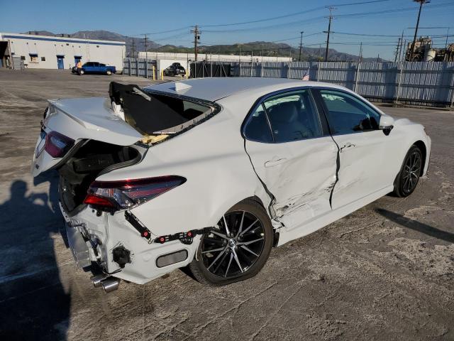 4T1T11AK6PU126989 - 2023 TOYOTA CAMRY SE NIGHT SHADE WHITE photo 3