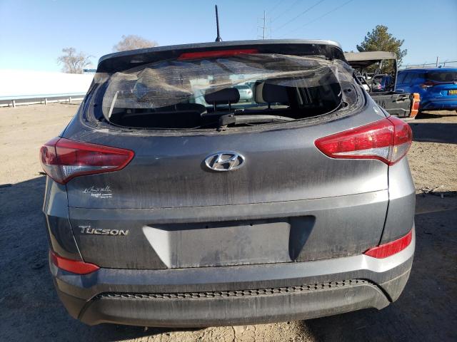 KM8J23A43JU682895 - 2018 HYUNDAI TUCSON SE GRAY photo 6