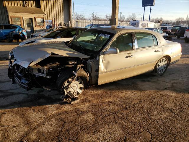 2005 LINCOLN TOWN CAR SIGNATURE LIMITED, 