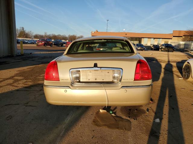 1LNHM82W45Y626145 - 2005 LINCOLN TOWN CAR SIGNATURE LIMITED CREAM photo 6