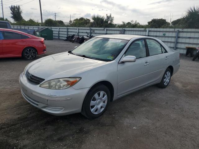 4T1BE32K93U166360 - 2003 TOYOTA CAMRY LE SILVER photo 1