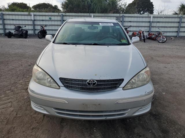 4T1BE32K93U166360 - 2003 TOYOTA CAMRY LE SILVER photo 5