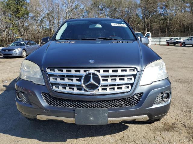 4JGBB8GBXBA668020 - 2011 MERCEDES-BENZ ML 350 4MATIC GRAY photo 5