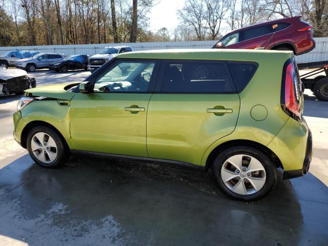 KNDJN2A23G7832855 - 2016 KIA SOUL GREEN photo 2