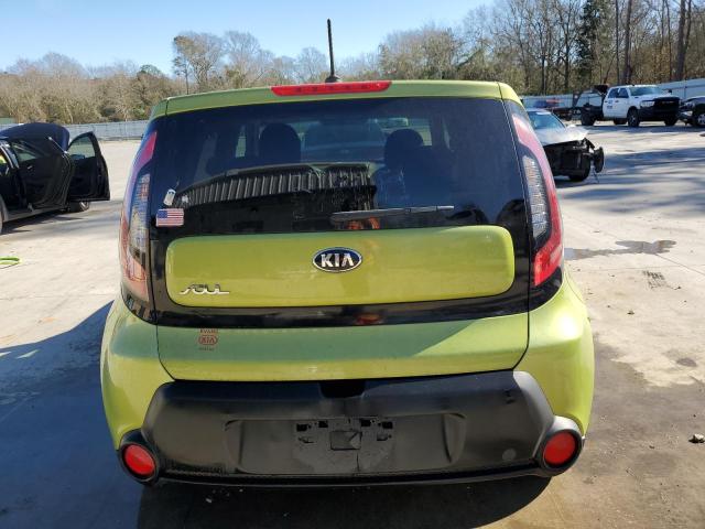 KNDJN2A23G7832855 - 2016 KIA SOUL GREEN photo 6