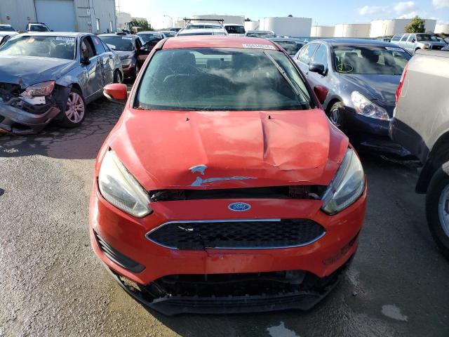 1FADP3F21GL205851 - 2016 FORD FOCUS SE RED photo 5