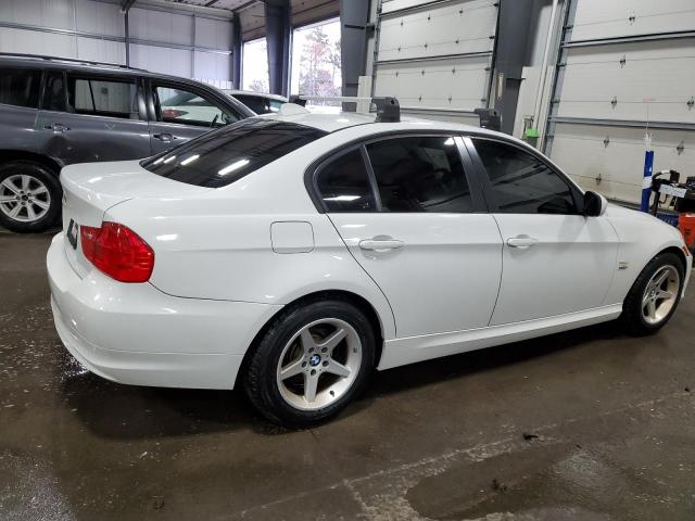 WBAPK7C50AA459837 - 2010 BMW 328 XI WHITE photo 3