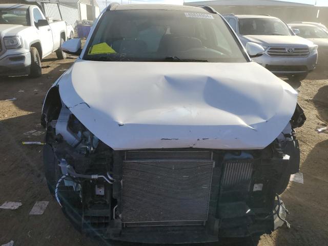 KM8J3CA29JU648102 - 2018 HYUNDAI TUCSON VALUE WHITE photo 5