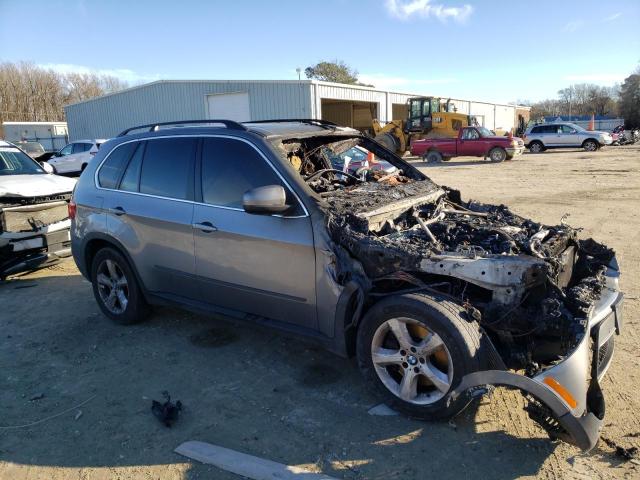 5UXZV8C52BL420289 - 2011 BMW X5 XDRIVE50I GRAY photo 4