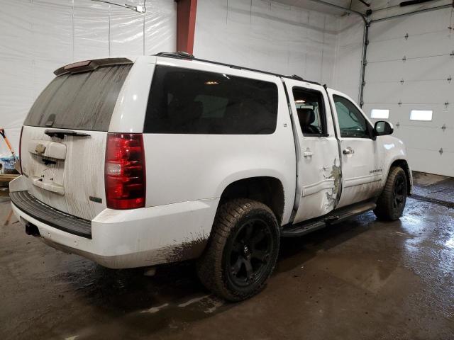 1GNSKJE39BR385172 - 2011 CHEVROLET SUBURBAN K1500 LT WHITE photo 3